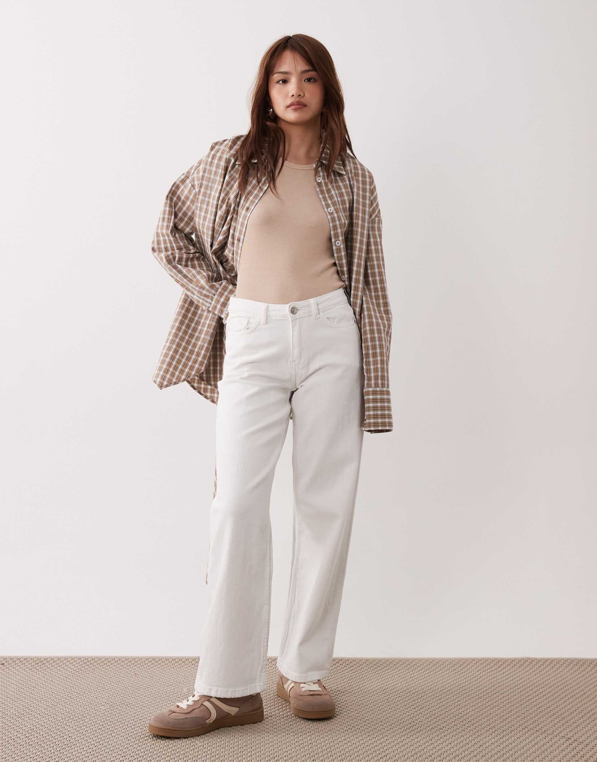 jdy petite low waist straight leg jeans in white