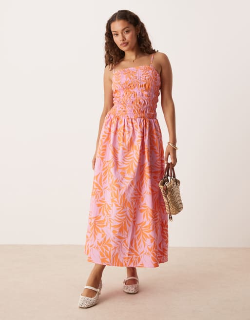 JDY Petite – Maxikleid in Rosa und Orange mit tiefer Taille und Print