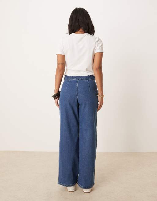 JDY Petite – Mellanblå jeans med vida ben, hög midja och knappdetaljer, 2 av 5