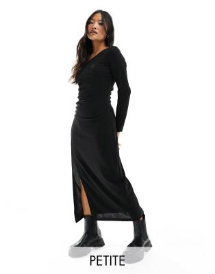 JDY Petite - Midikleid in Schwarz mit asymmetrischem Ausschnitt und Seitenschlitz