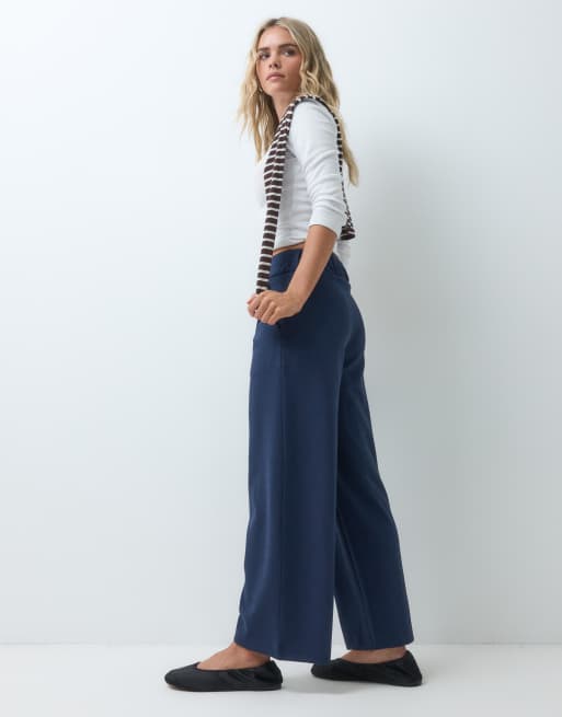 JDY Petite pantalon de tailleur large à détail boutonné bleu marine, 2 de 5