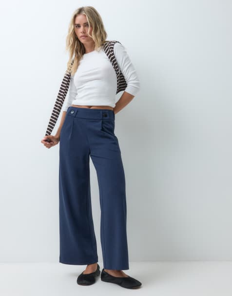 JDY Petite pantalones de sastre de pierna ancha con detalle de botones en azul marino - view 1