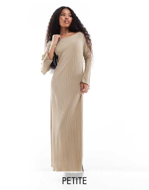 JDY Petite – Plissee-Maxikleid in Steinbeige mit Trompetenärmeln - view 1