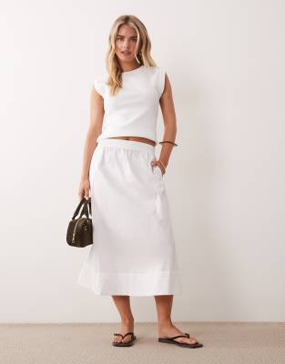 JDY Petite poplin midaxi skirt in white