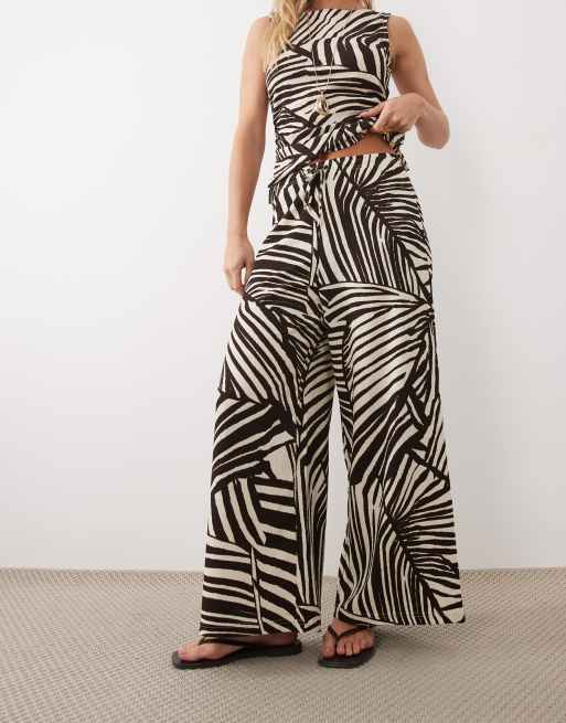 JDY Petite pull on trousers co-ord in brown abstract print, 2 of 5