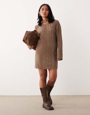 JDY Petite - Robe courte à manches évasées en tissu plissé - Marron clair-Brown