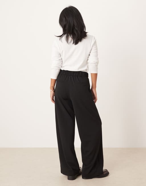 JDY Petite tailored wide leg trouser with tie detail in black, 2 of 5