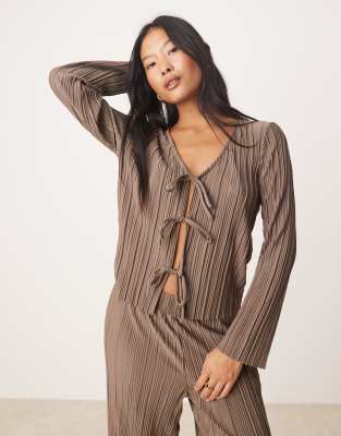 tie front plisse top in brown - part of a set