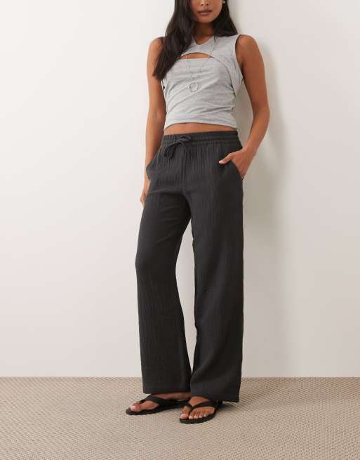 JDY Petite – Weit geschnittene Hose aus Musselinstoff in verwaschenem Schwarz, 2 von 5