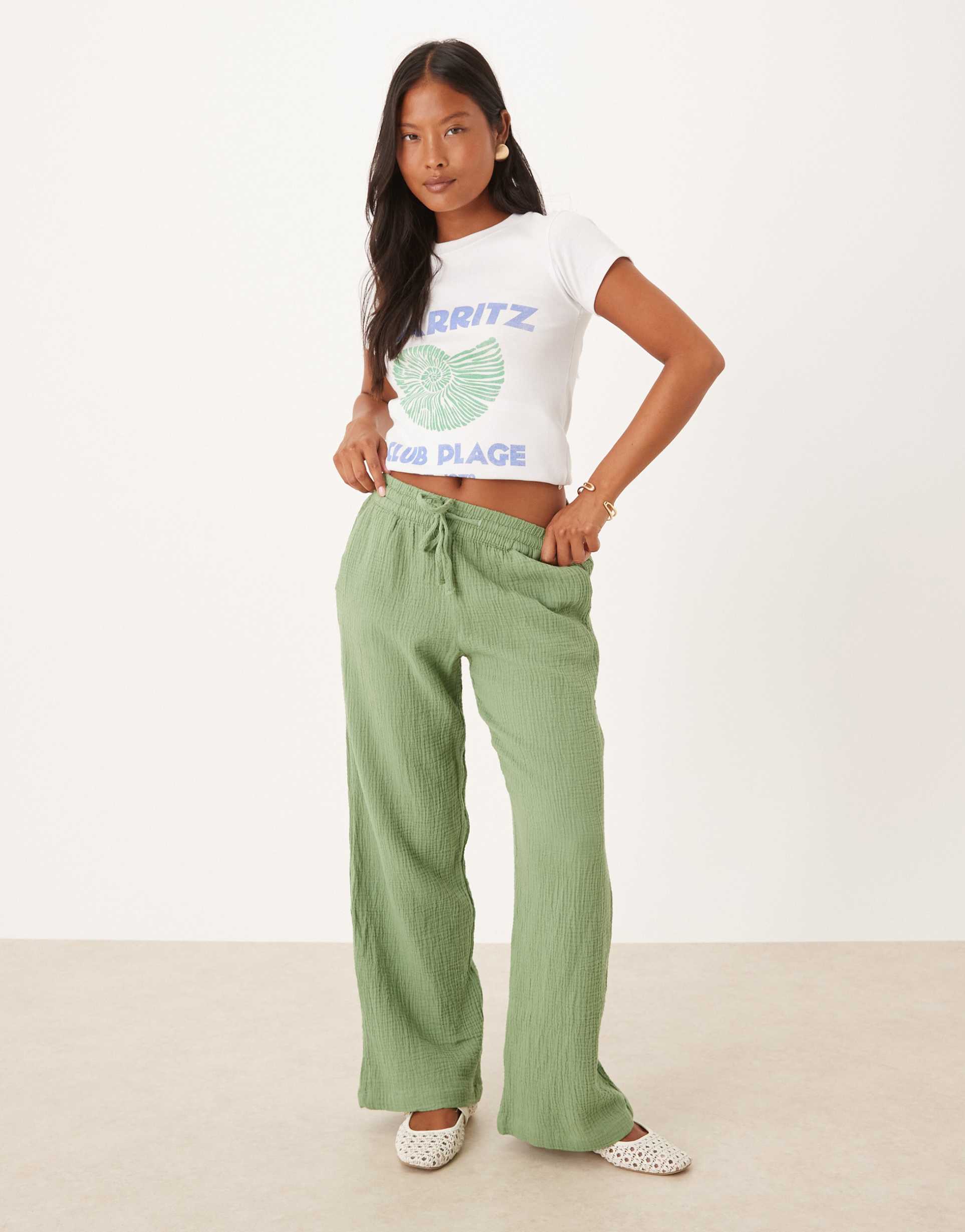 jdy petite wide leg cheesecloth pants in green