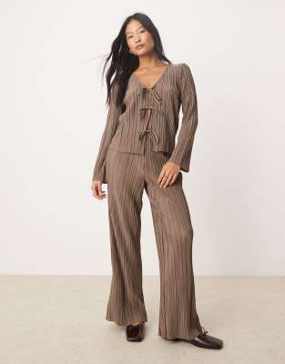 JDY Petite JDY Petite wide leg plisse trousers co-ord in brown