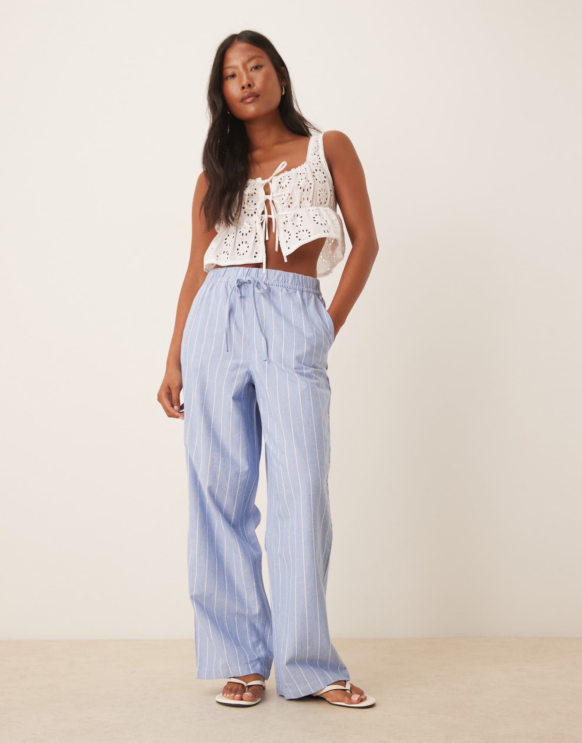 jdy petite wide leg pull on pants in light blue stripe