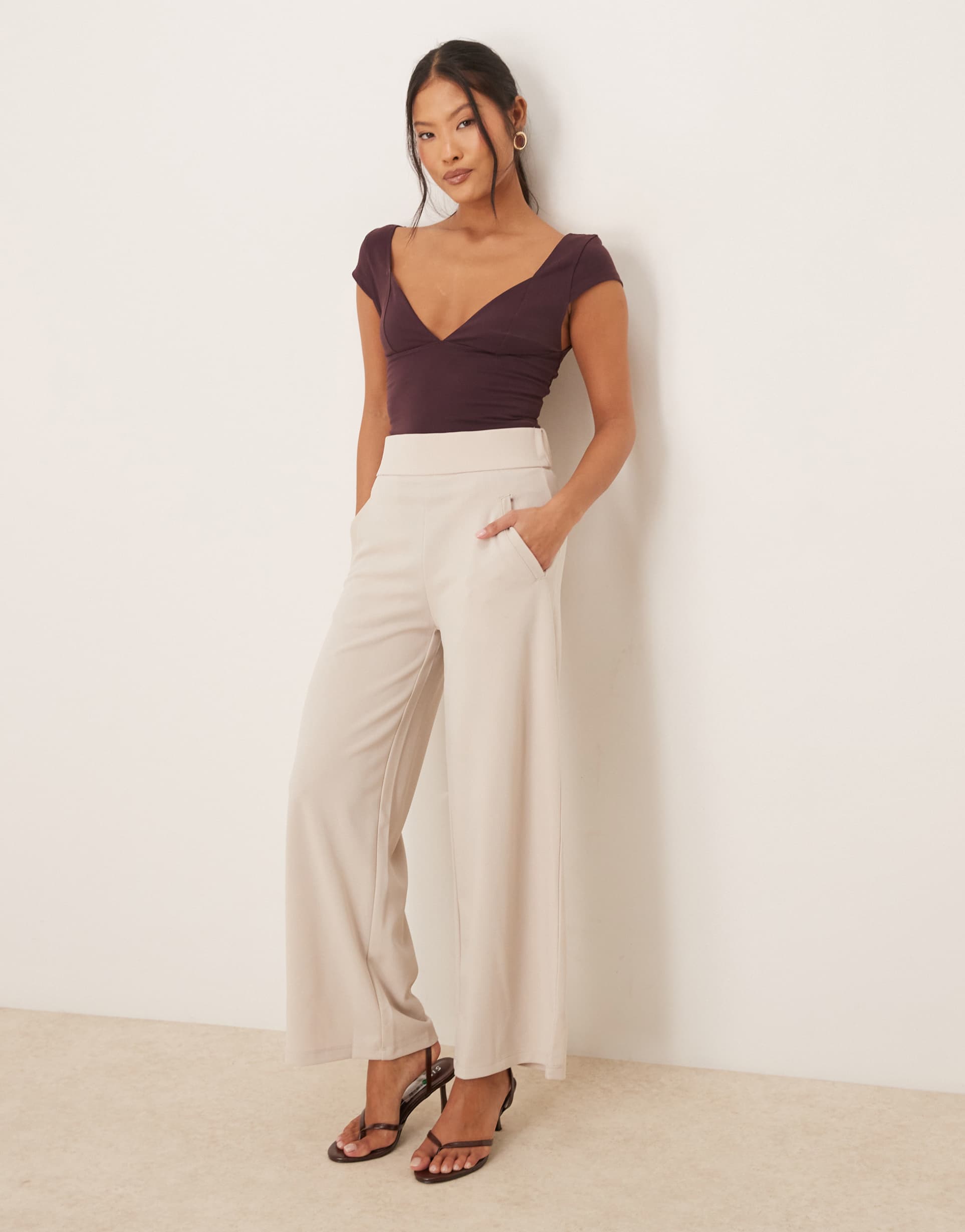 jdy petite wide leg tailored pants in beige