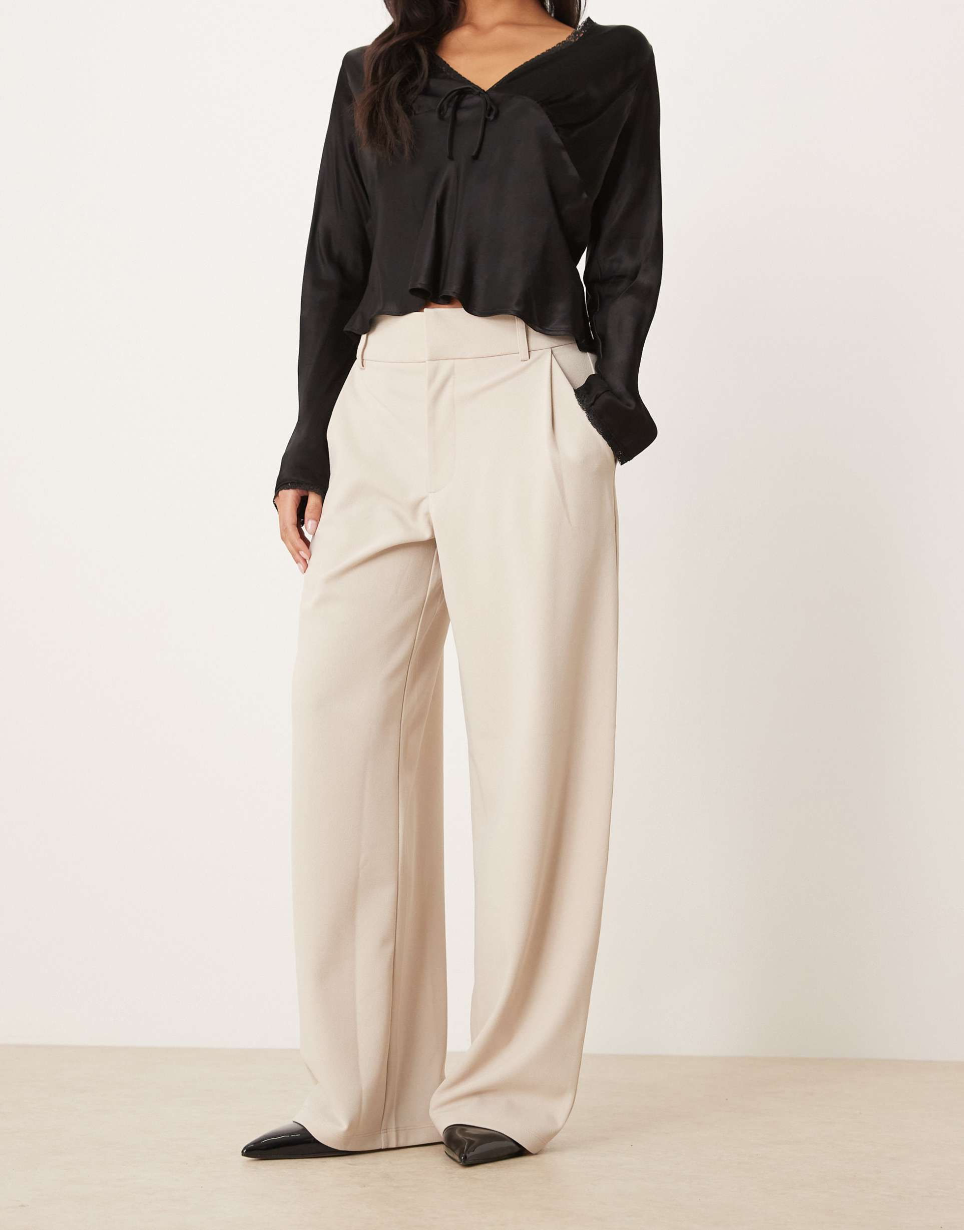 jdy petite wide leg tailored pants in stone