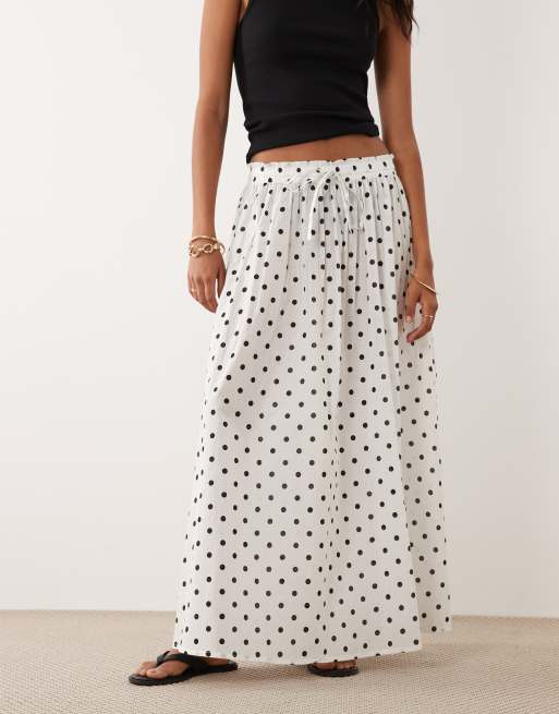 JDY pleated maxi skirt in white polka dots, 2 of 5