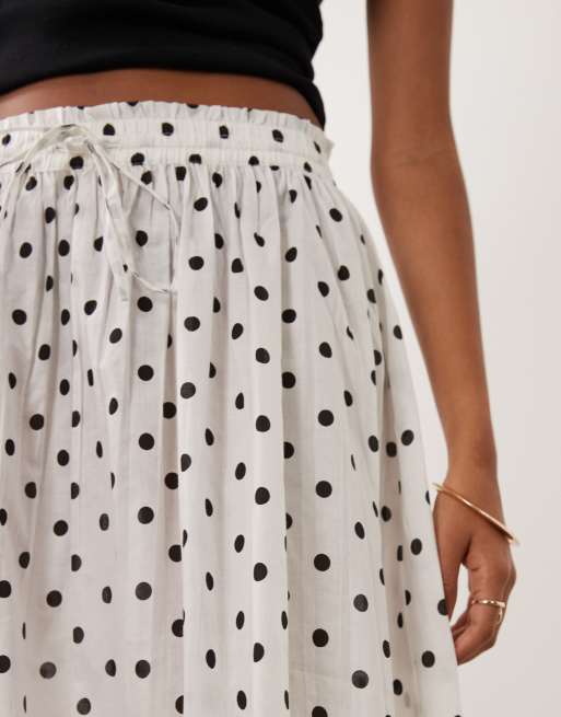 JDY pleated maxi skirt in white polka dots, 4 of 5