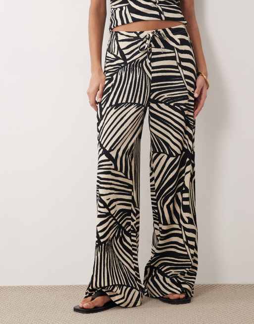 JDY pull on pants in black abstract print (part of a set), 3 of 5