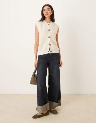 Pull sans manches boutonné en maille duveteuse - Crème-Blanc S