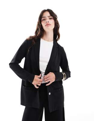 relaxed blazer in black