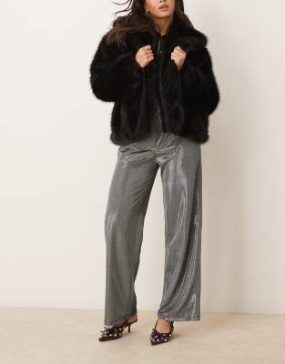 Широкие брюки JDY в рубчик серебристого цвета 7490₽