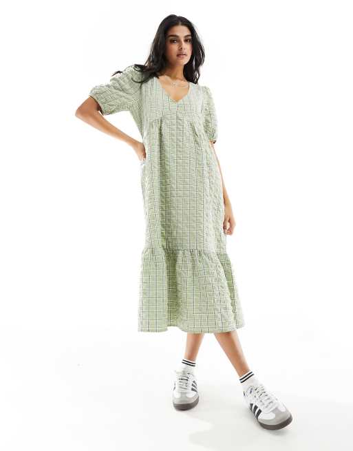 JDY - Robe longue à carreaux et volants étagés en crépon - Vert