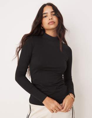 Jdy Roll Neck Top In Black