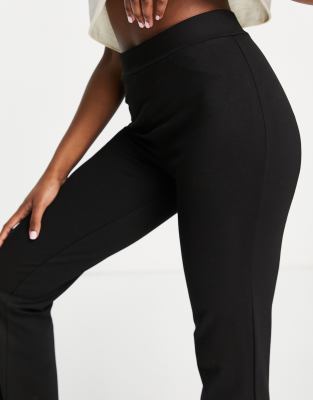 Pieces – Schwarze Leggings in glänzender Lederoptik