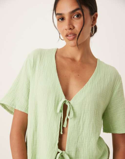 JDY short sleeve tie front cheesecloth shirt co-ord in pistachio green, 3 of 4