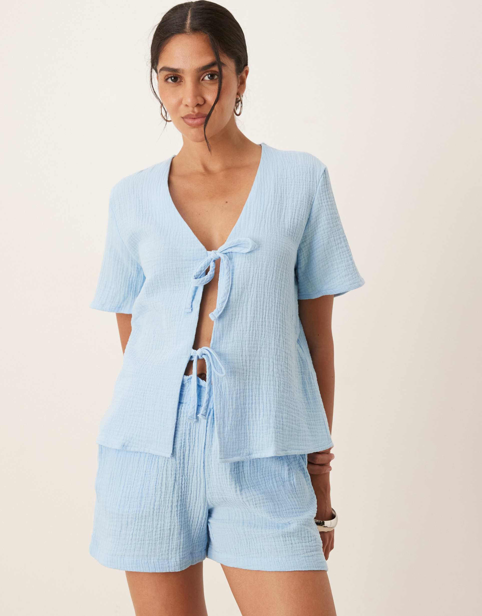 jdy short sleeve tie front cheesecloth shirt in powder blue - part of a set