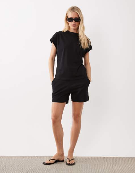 JDY shorts & oversized T-shirt set in black - view 1