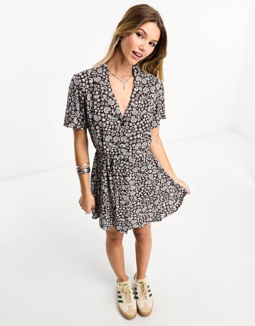 JDY skater paisley print mini Pack shirt dress in brown