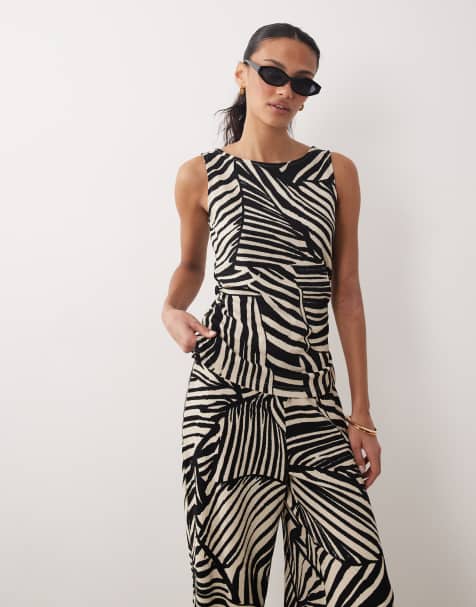 JDY sleeveless top co-ords in black abstract print