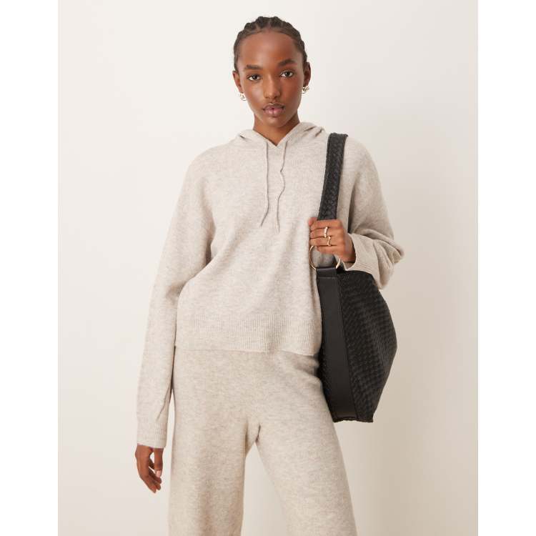 206802380-1-cream?$n_750w$&wid