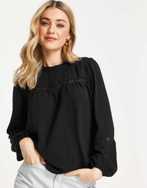 JDY - Sort bluse med blondedetaljer