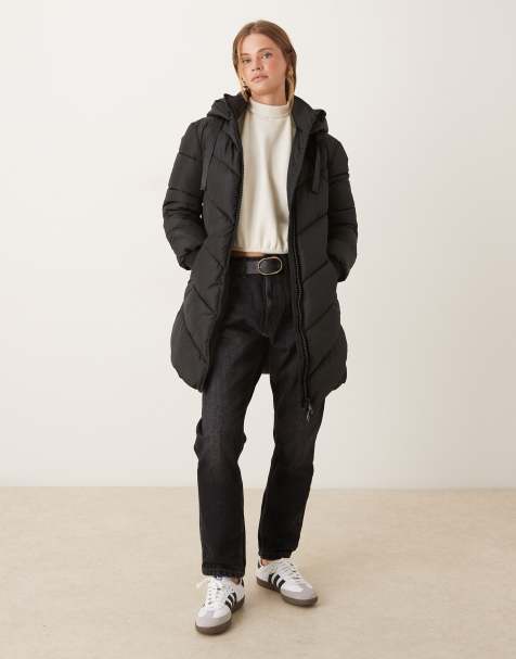 JDY - Sort frakke med hætte, polstring og chevron-detaljer - view 1