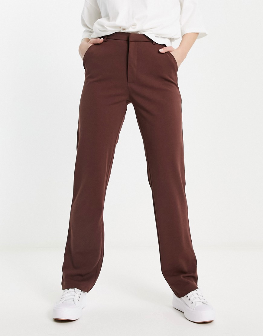 JDY straight leg tailored trousers in chocolate-Brown