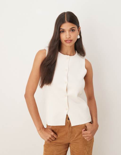 JDY sweater vest in cream