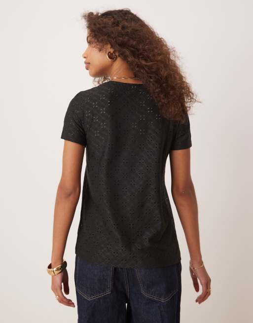 JDY - T-shirt en jersey imitation broderie anglaise - Noir, 2 de 4
