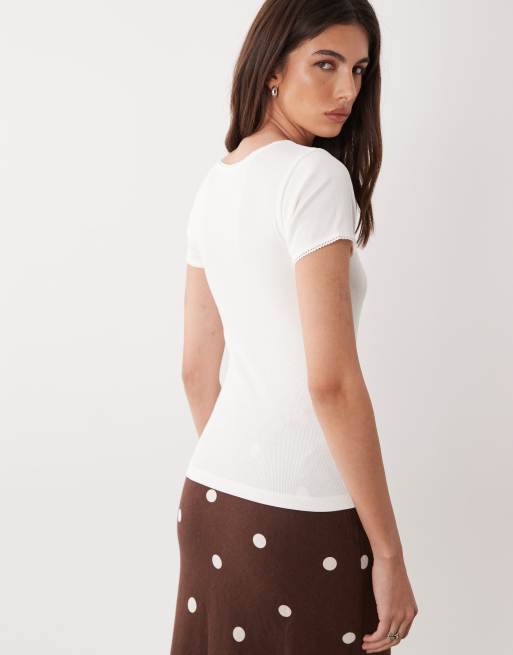 JDY – T-Shirt in Weiß mit U-Ausschnitt, 4 von 4