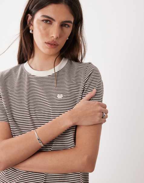 JDY - T-shirt met hart en strepen in bruin - view 1