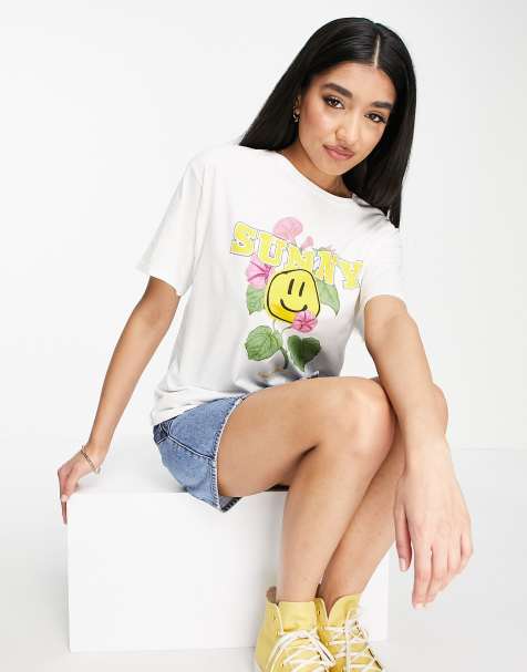 JDY t-shirt with happy face print in white - view 1