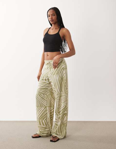 JDY Tall - Broek met elastische taille en abstracte print in saliegroen - view 1