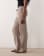 Thumbnail 3 van 5