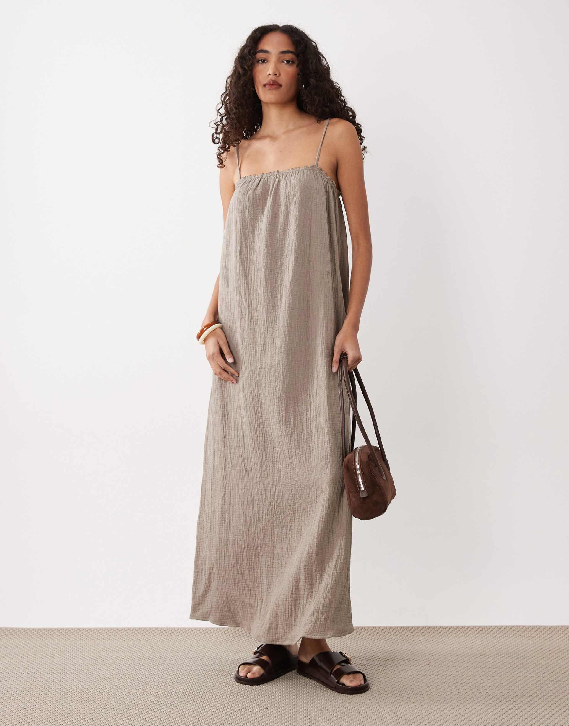 jdy tall cheesecloth sleeveless maxi dress in light brown