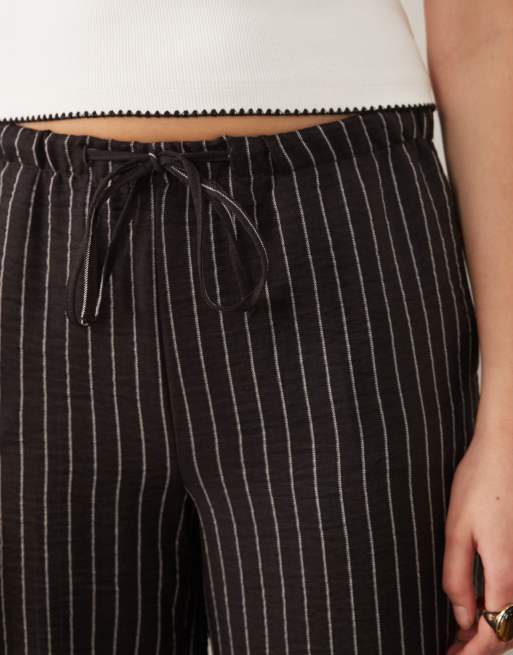 JDY Tall - Gestreepte broek met wijde pijpen in bruin, 3 van 5