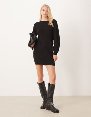 JDY Tall - Gestricktes Mini-Pulloverkleid in Schwarz mit breitem Ausschnitt