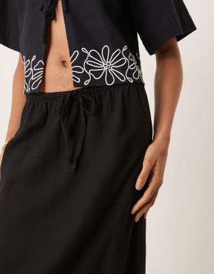 Jdy Tall Linen Mix Elastic Waist Midi Skirt In Black