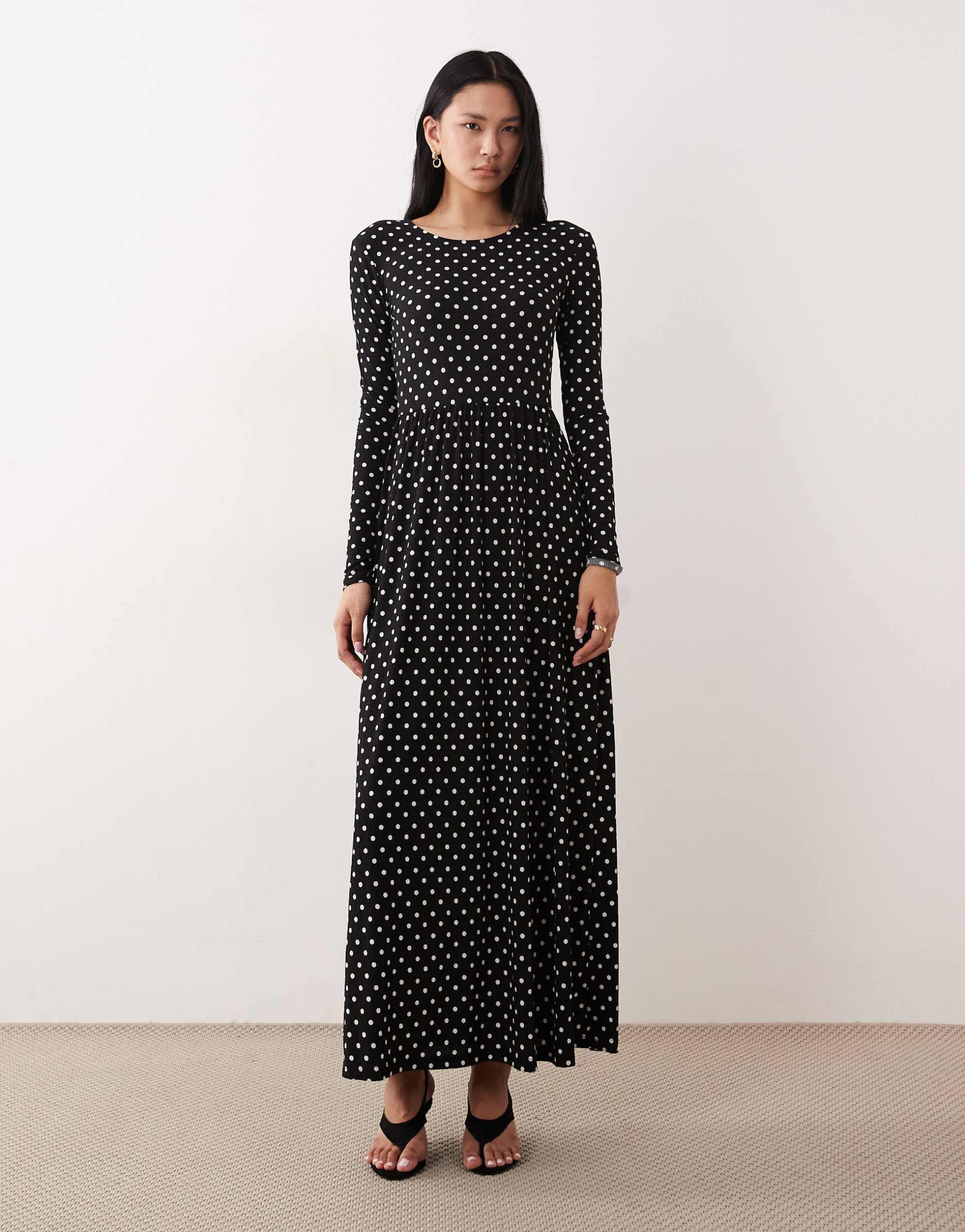 jdy tall maxi dress in black polka dots