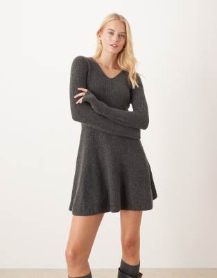 JDY Tall - Mini-Strickkleid im Skater-Stil in Dunkelgrau
