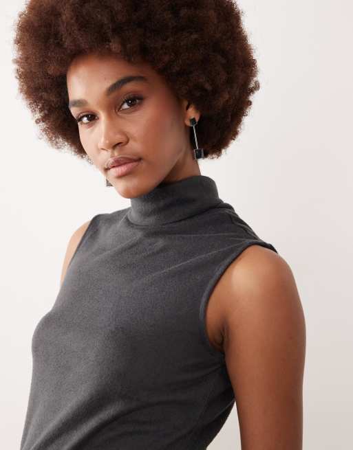 JDY Tall - Mouwloze top met col in donkergrijs, deel van co-ord set